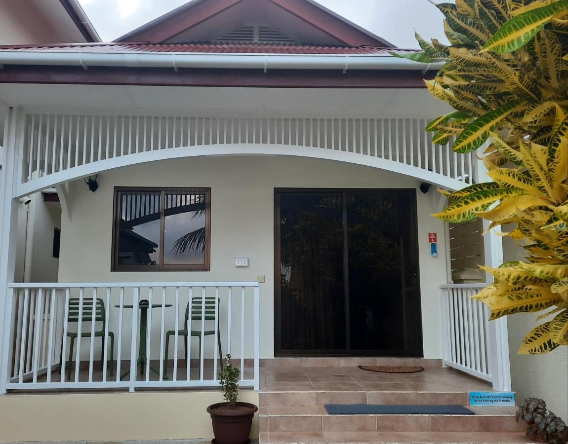 Emma'S Guest House And Self-Catering Au Cap Exterior photo