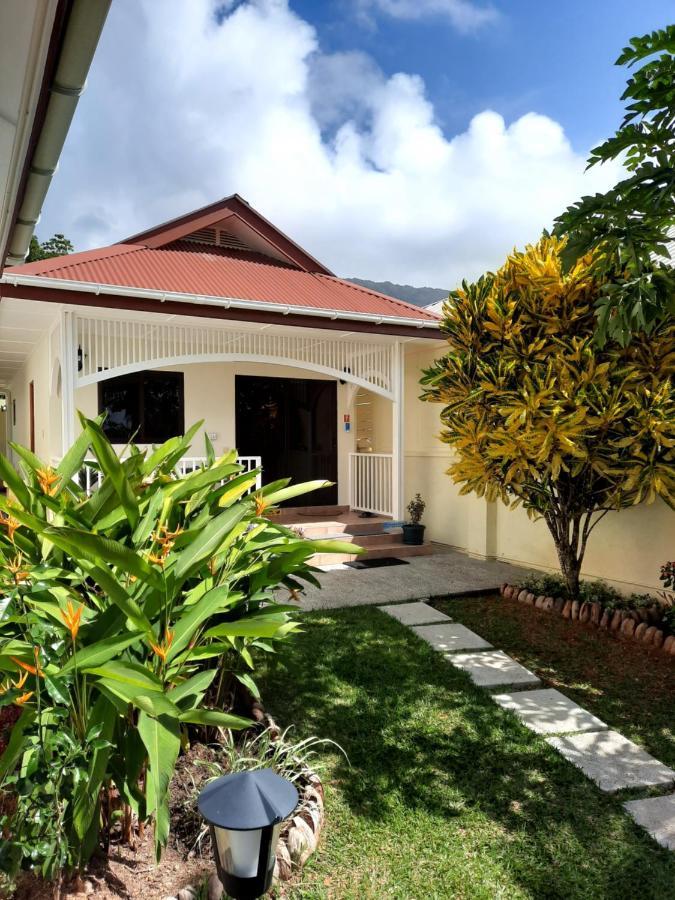 Emma'S Guest House And Self-Catering Au Cap Exterior photo