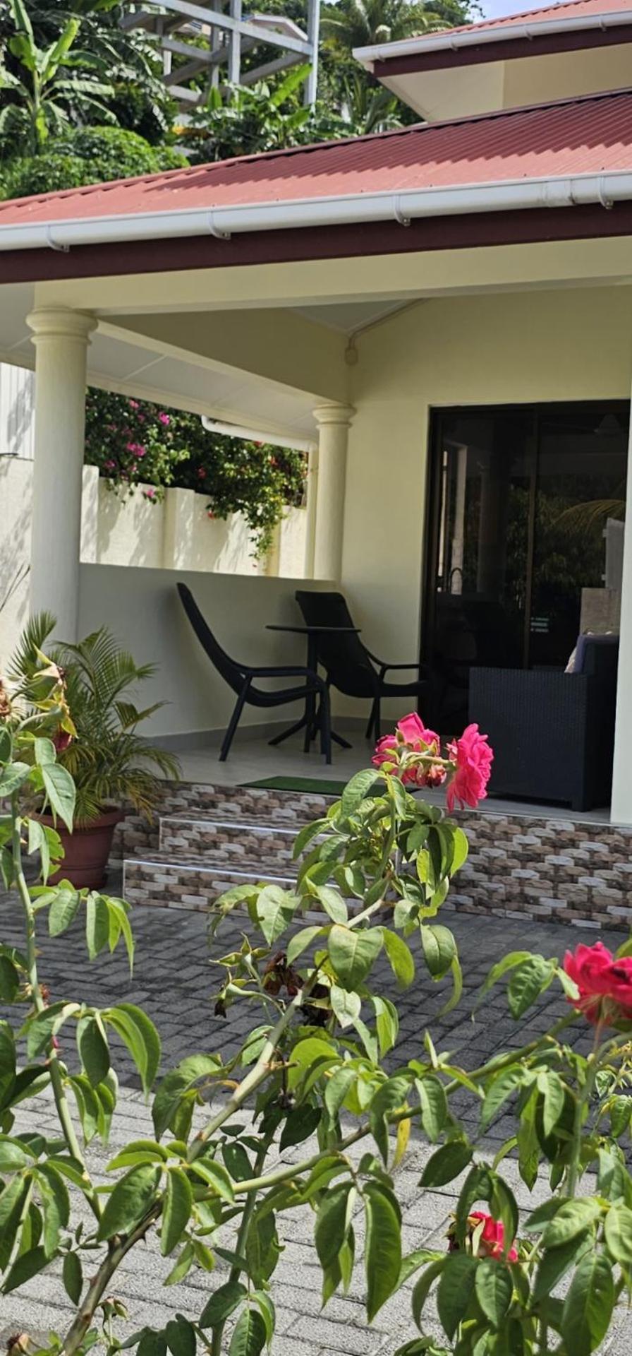 Emma'S Guest House And Self-Catering Au Cap Exterior photo