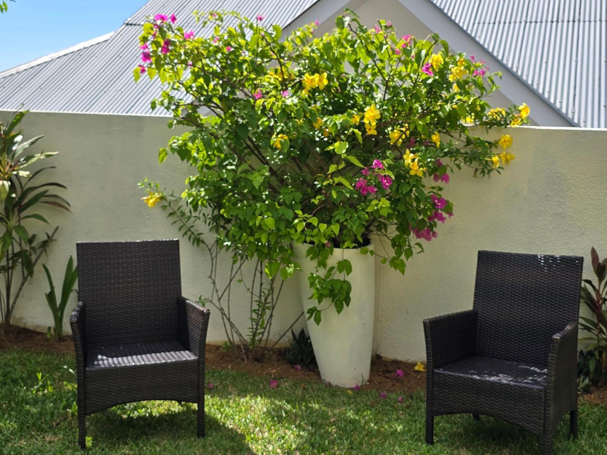 Emma'S Guest House And Self-Catering Au Cap Exterior photo