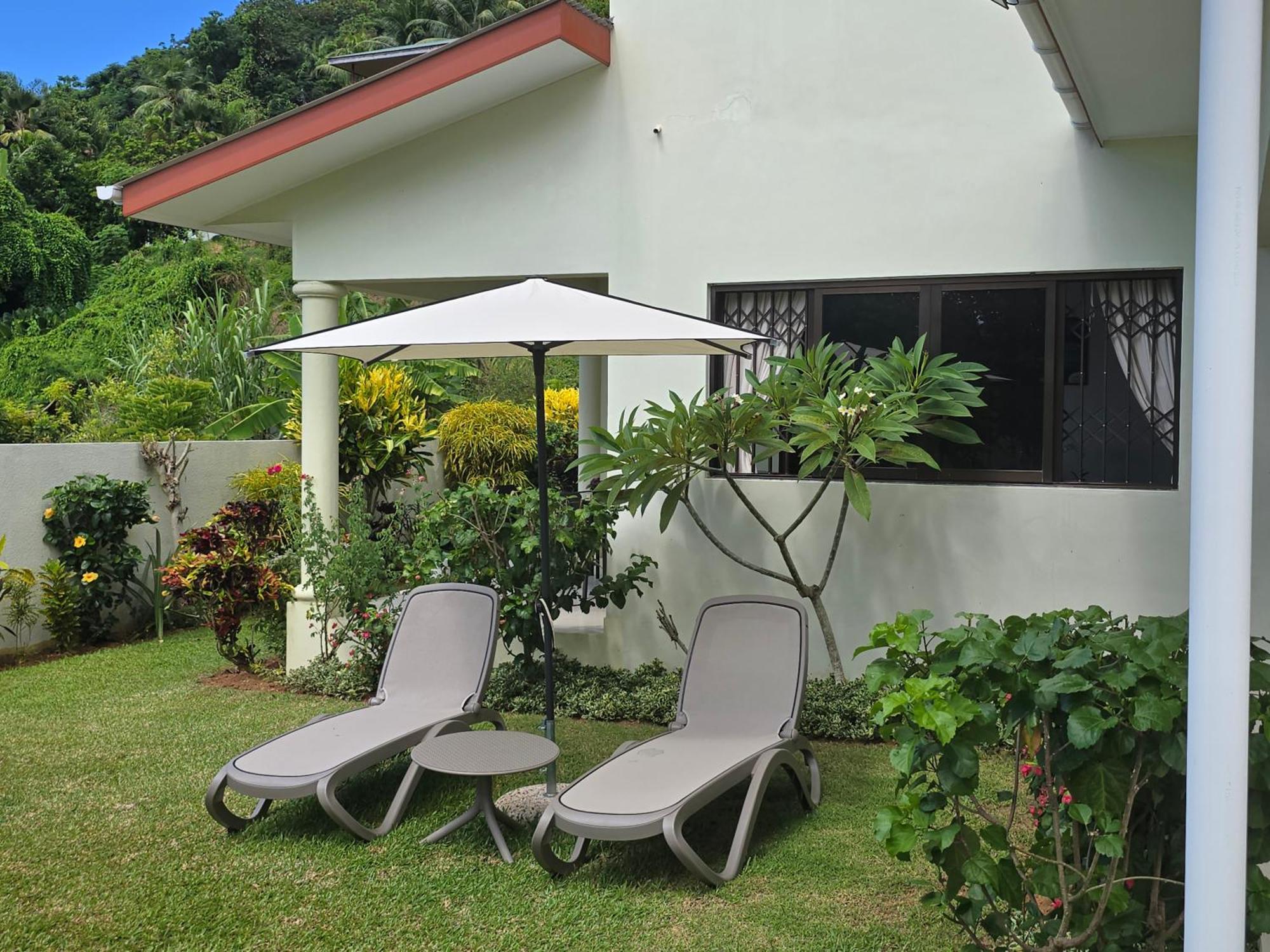 Emma'S Guest House And Self-Catering Au Cap Exterior photo